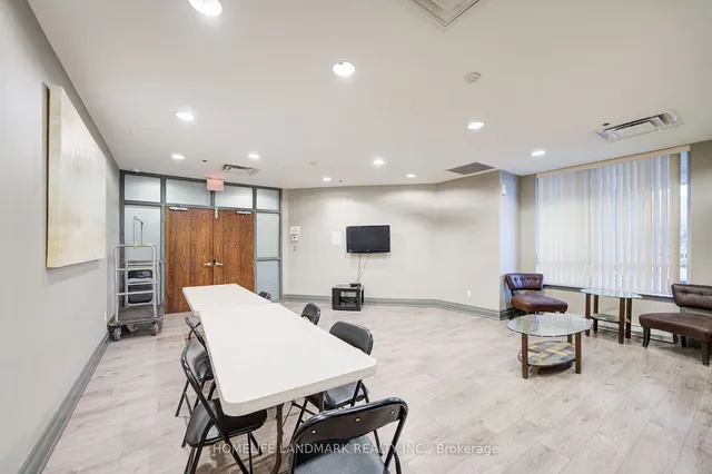 Additional image 5 of 2772 Keele St Unit 204