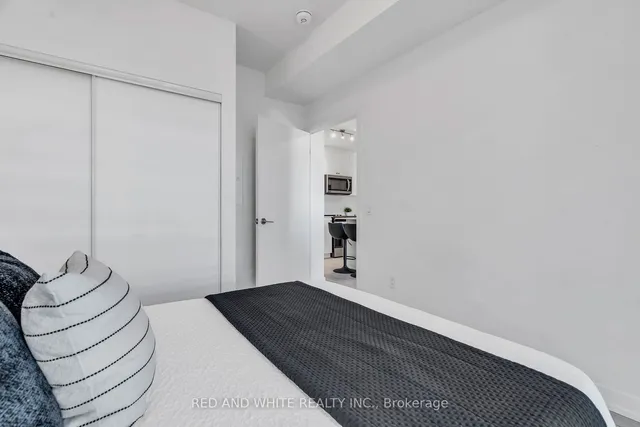 Additional image 20 of 55 Duke St Unit 901