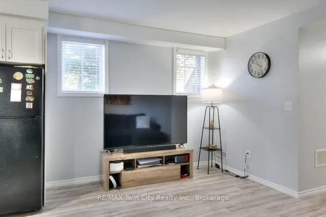 Additional image 9 of 931 Glasgow St Unit 36A