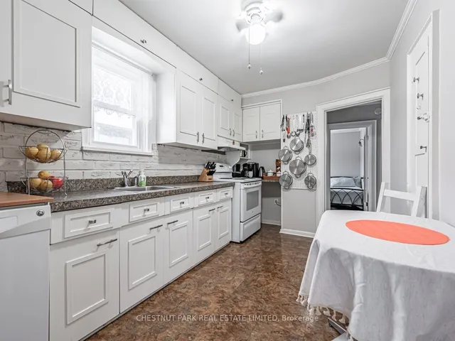 Additional image 16 of 207 Pellatt Ave