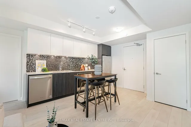 Additional image 34 of 2 Sonic Way Unit 1103
