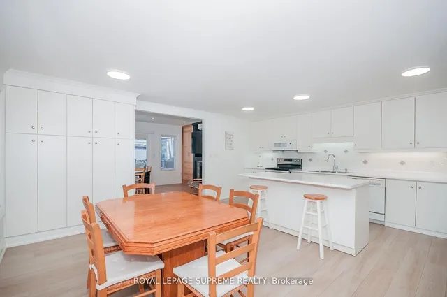 Additional image 14 of 32 Cartwright Ave