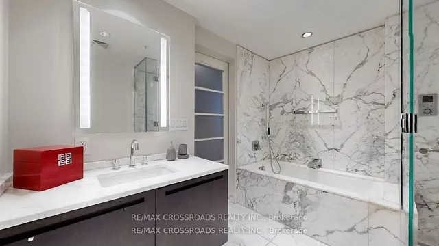 Additional image 17 of 180 University Ave Unit 2803