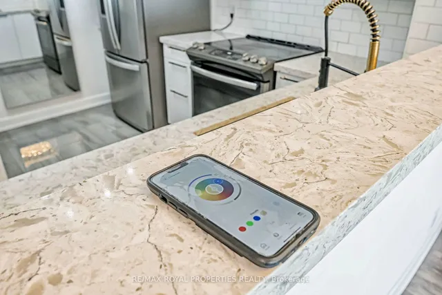 Additional image 21 of 8 Lee Centre Dr Unit Ph208