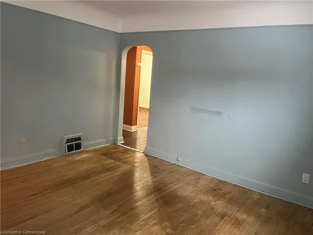 Additional image 4 of 82 Brunswick Ave