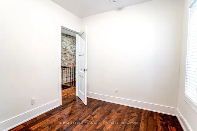 Additional image 16 of 98 Earlscourt Ave