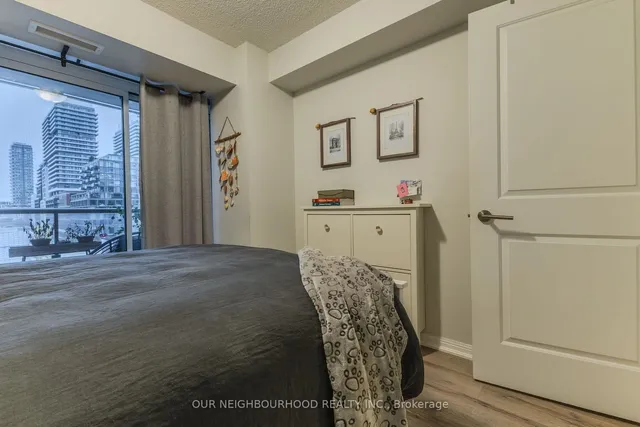 Additional image 14 of 400 Adelaide St Unit 719