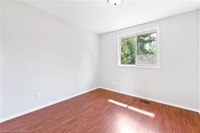 Additional image 23 of 104 Shadeland Cres