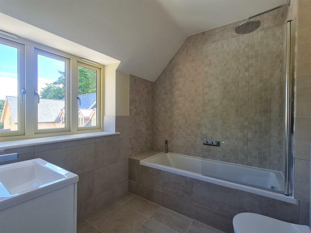 Additional image 7 of Meadow View, Hill Ash Court