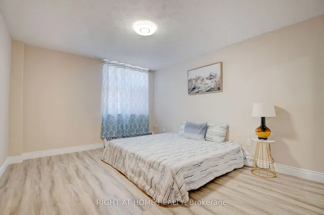 Additional image 18 of 2245 Eglinton Ave Unit 207