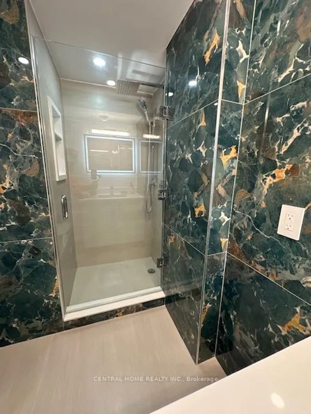 Additional image 13 of 3900 Yonge St Unit 807