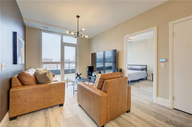 Additional image 17 of 60 Charles Street West, St Unit 604