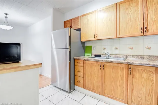 Additional image 33 of 71 Vanier Dr Unit 309