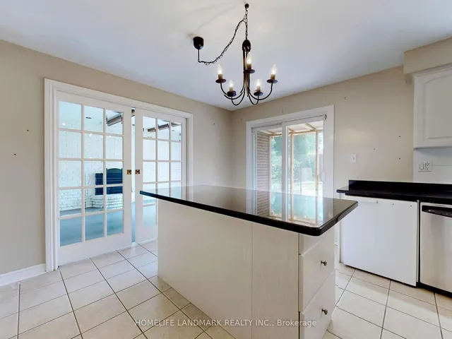 Additional image 15 of 714 Conacher Dr