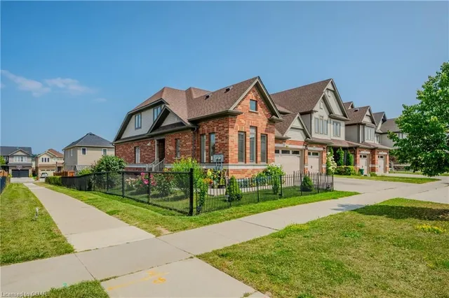 Additional image 48 of 205 Eden Oak Trail