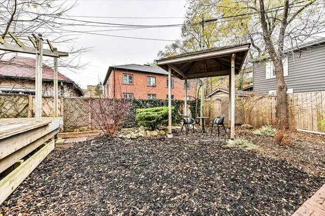 Additional image 37 of 6 Lyall Ave