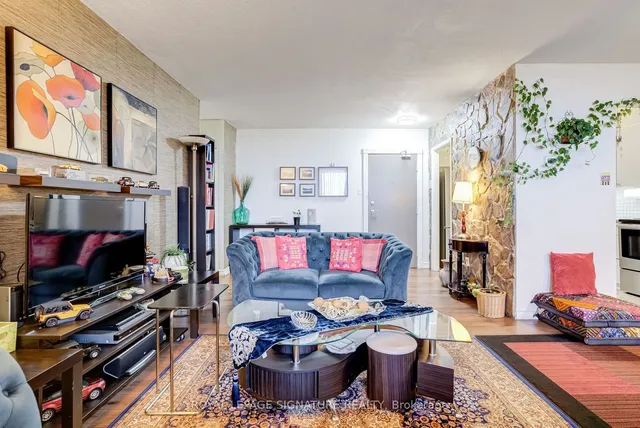 Additional image 10 of 3390 Weston Rd Unit 1007