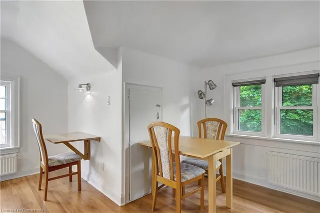 Additional image 38 of 67 Moore Ave