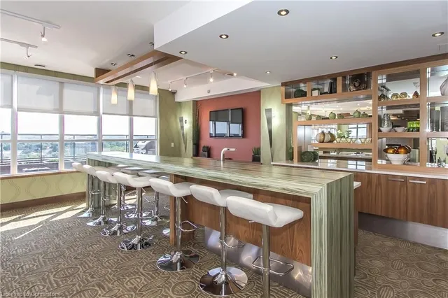 Additional image 45 of 112 Benton St Unit 604