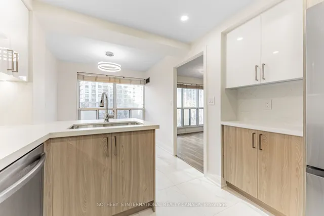 Additional image 14 of 18 Hollywood Ave Unit 401