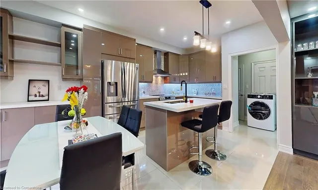 Additional image 18 of 85 Eaglecrest St