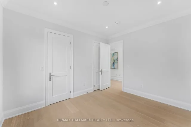 Additional image 26 of 42 Agar Cres