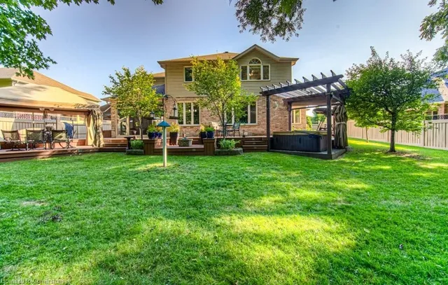 Additional image 50 of 55 Wagon St