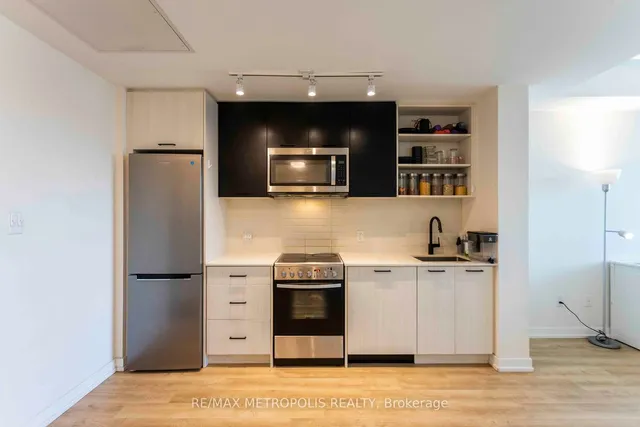 Additional image 9 of 2300 St Clair Ave Unit 308