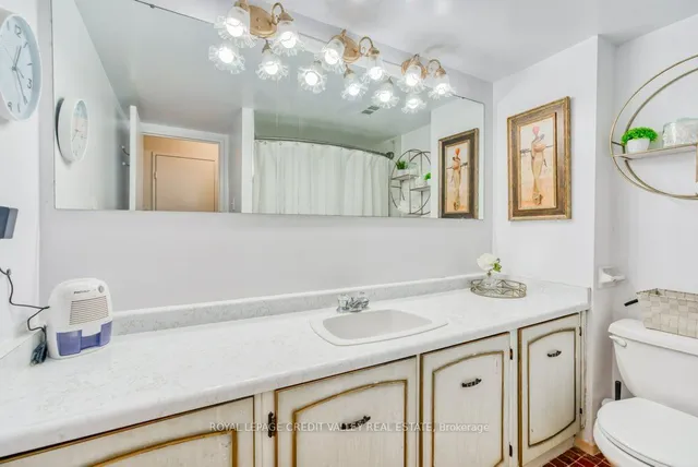 Additional image 16 of 81 Church St Unit 404