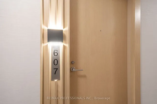 Additional image 3 of 65 Annie Craig Dr Unit 607