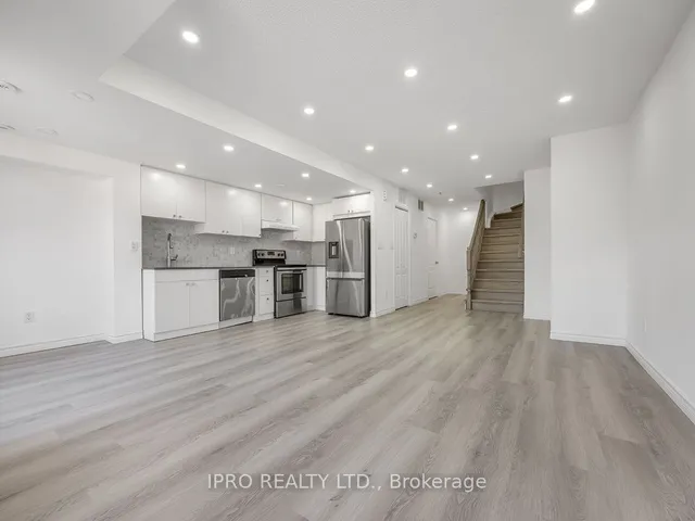 Additional image 10 of 35 Strangford Lane Unit 305