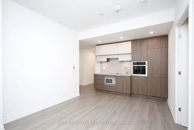 Additional image 14 of 39 Roehampton Ave Unit 2704