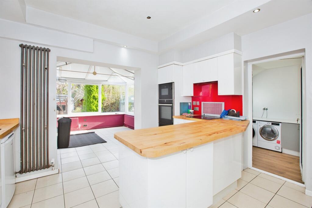 Additional image 6 of Grove Avenue, Yeovil