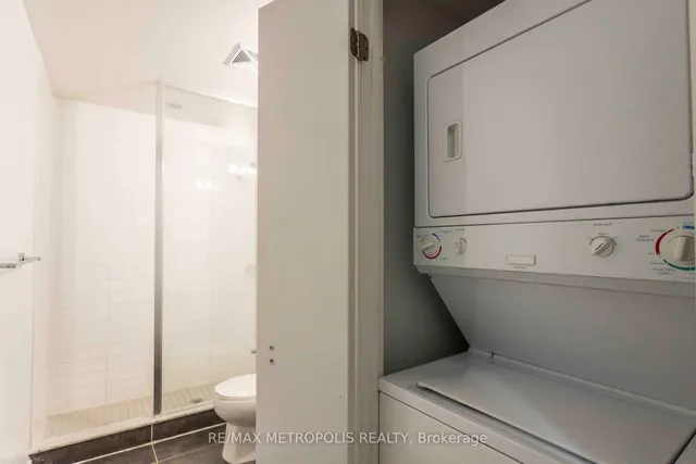 Additional image 10 of 55 East Liberty St Unit 717