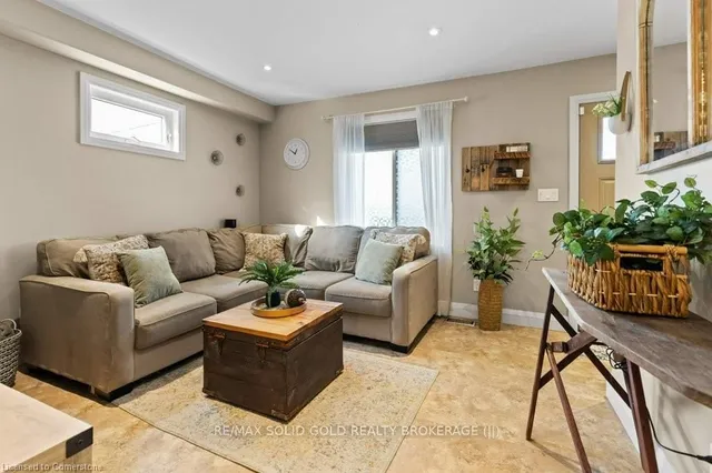 Additional image 3 of 329 Victoria St