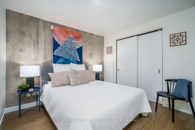 Additional image 8 of 25 Stafford St Unit 811