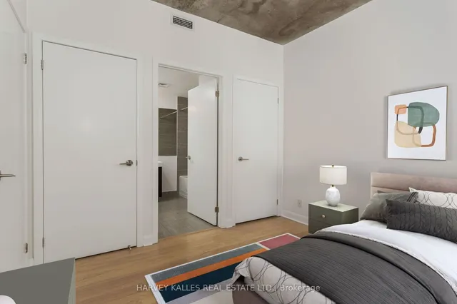 Additional image 29 of 478 King St Unit 301