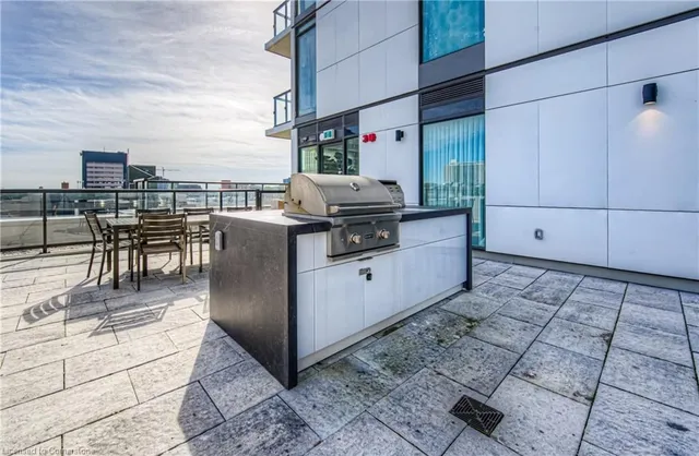 Additional image 16 of 55 Duke St Unit 2207