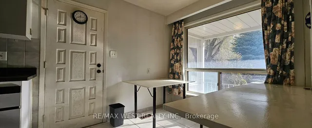 Additional image 11 of 18 Richgrove Dr