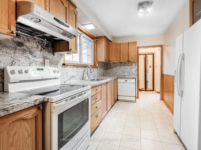 Additional image 12 of 100 Fenside Dr