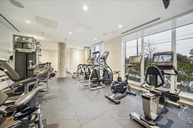 Additional image 11 of 3100 Keele St Unit 1025