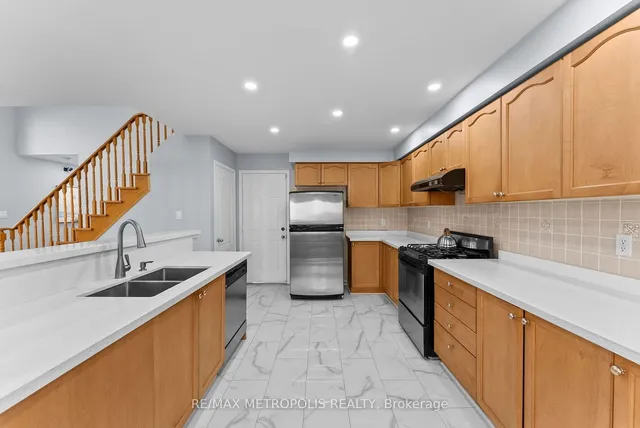 Additional image 9 of 4 Grosbeak Cres