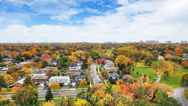 Additional image 33 of 11 Wincott Dr Unit 1912