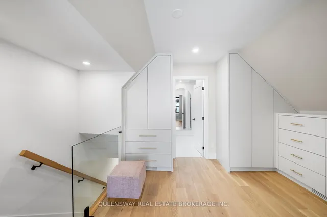 Additional image 26 of 442 Brock Ave