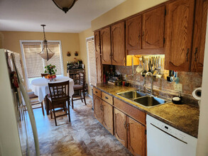 Additional image 5 of 1135 Iroquois Crescent