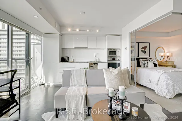 Additional image 6 of 955 Bay St Unit 2710