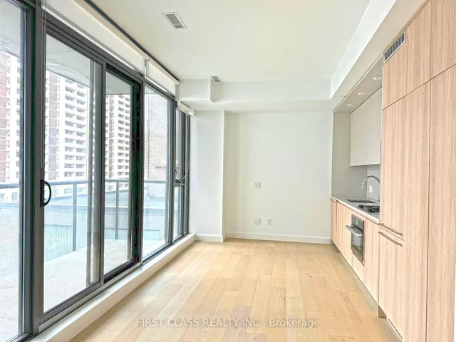 Additional image 9 of 81 Wellesley St Unit 908