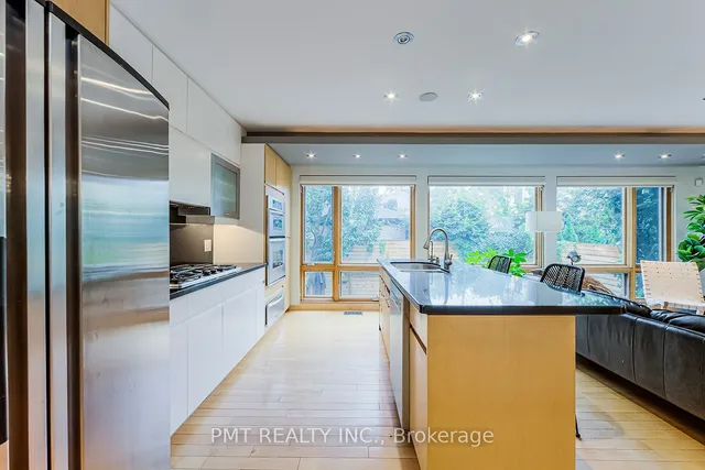 Additional image 19 of 19 Clarendon Ave