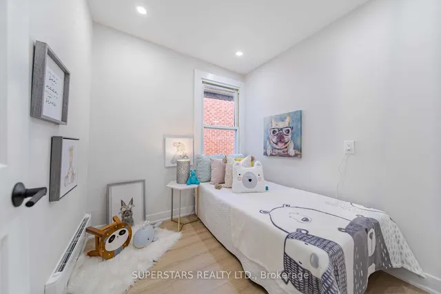 Additional image 13 of 14 Pinegrove Ave