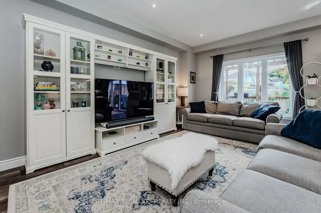 Additional image 7 of 842 Robert Ferrie Dr